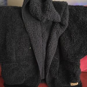 Nordic Beach Black Sherpa Cape